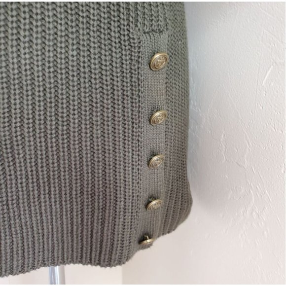 NWT Sonoma cable knit sweater Size M dark army green nautical anchor buttons - Picture 4 of 5